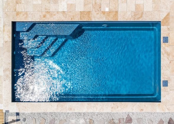 Corsica-SwimingPool